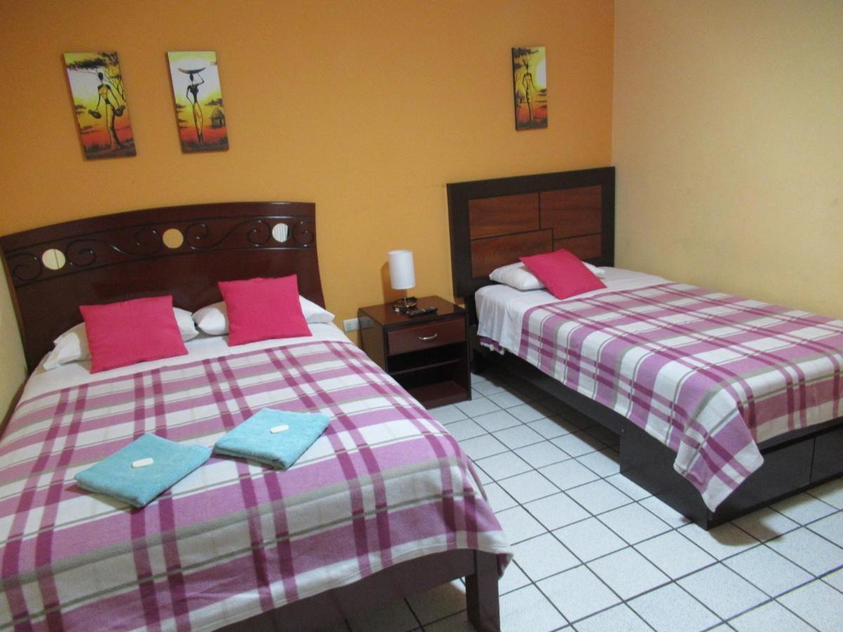 Kurmi Hostel Lima Airport Eksteriør billede