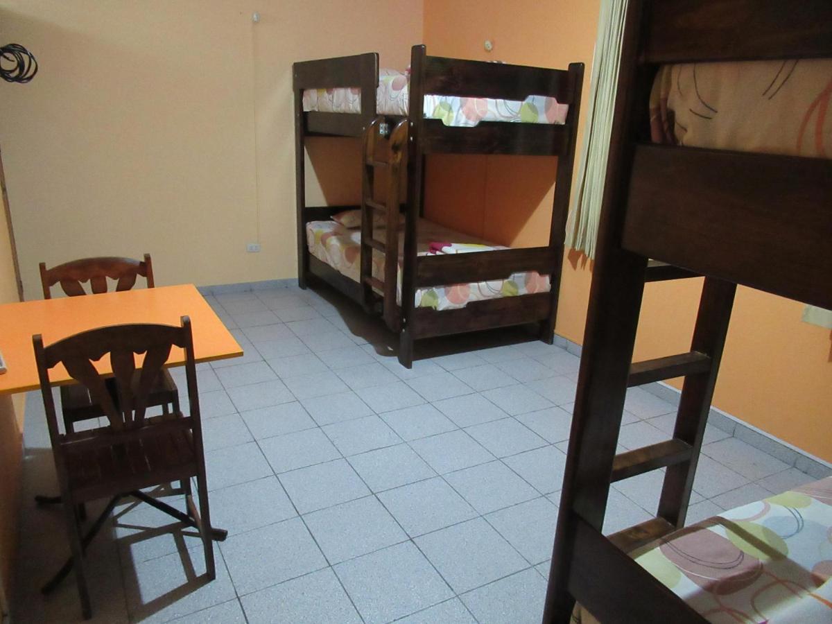 Kurmi Hostel Lima Airport Eksteriør billede