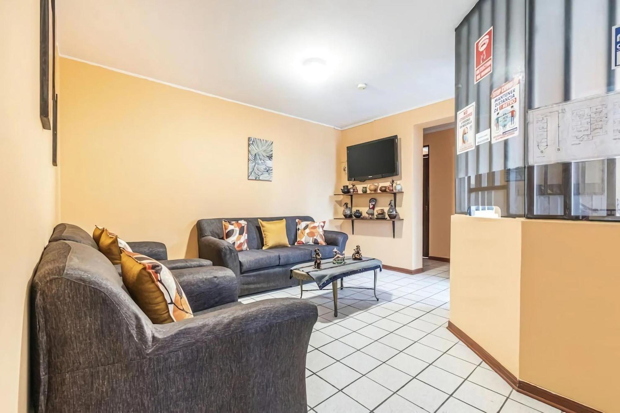 Kurmi Hostel Lima Airport Eksteriør billede